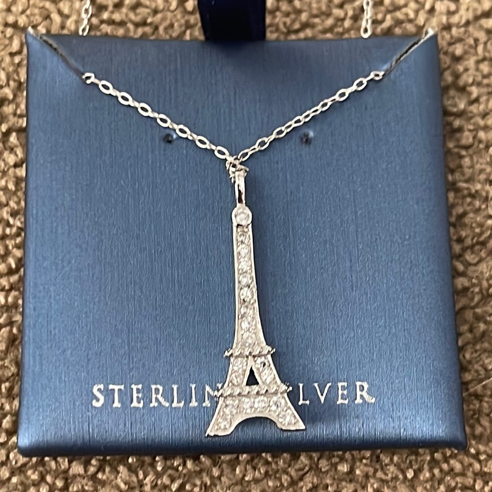 Contessa Di Capri Sterling Silver 925 Eiffel Tower On Delicate Chain Necklace